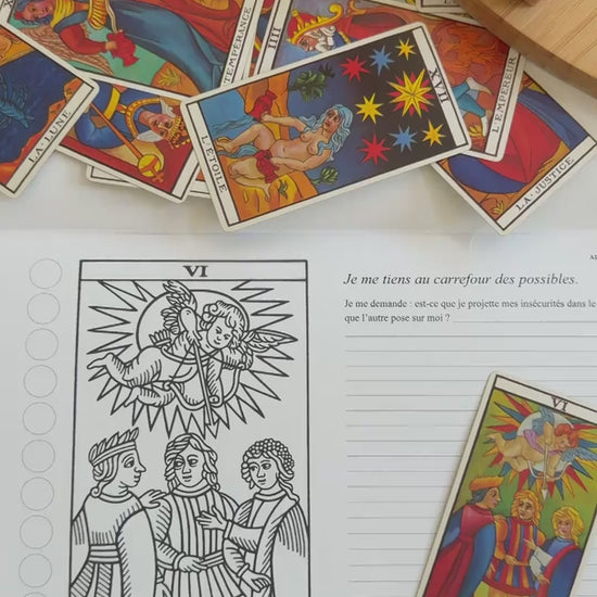 Vidéo de la page de l'arcane L'Amoureux dans le Carnet de réflexion à colorier - Les Forces Naturelles